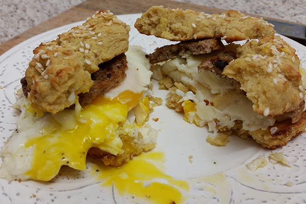 low carb paleo bagels sandwich